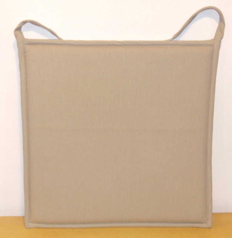 Galette de chaise plate Jaya taupe 38x38cm - INVENTIV